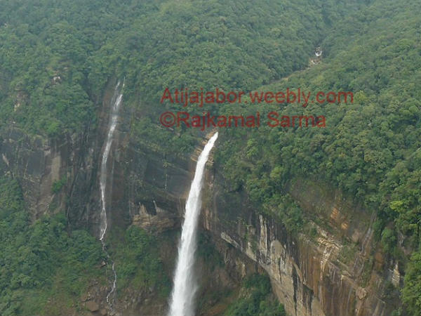 Nohkalikai falls