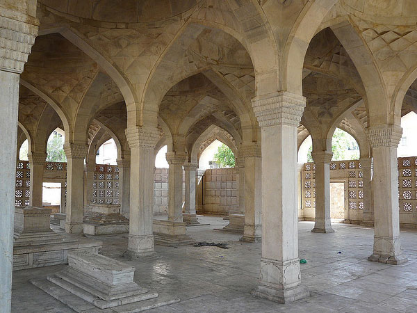 Chausath Khamba