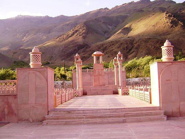 Dras War Memorial