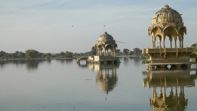 Gadsisar Lake