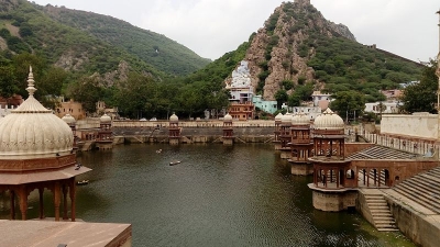 Moti Doongri
