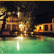 Old Harbour Hotel