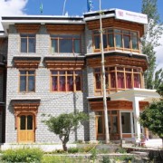 Reenam Hotel