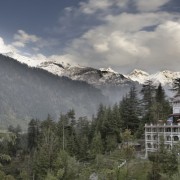 Hotel Snowcrests Manor