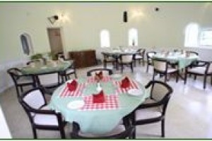 Dining Dining