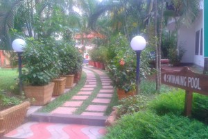 Way to Swimming pool Way to Swimming pool