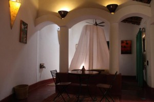1 Bedroom Cottage Suite:Lights 1 Bedroom Cottage Suite:Lights