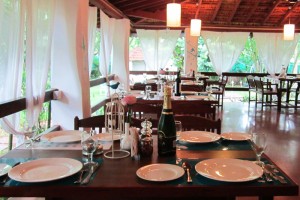 Dining Dining