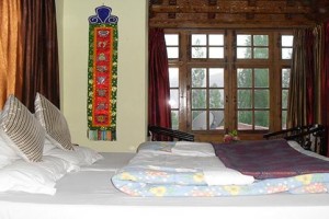 Room Room