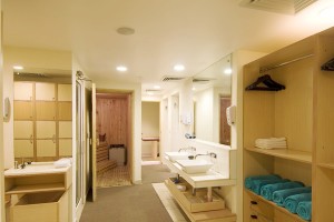 Sauna and Steam Room Sauna and Steam Room