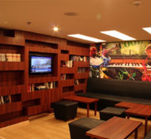 Red fox hotel