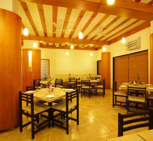 Waman's Hotel Orient Crown