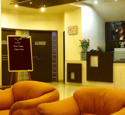 Waman's Hotel Orient Crown