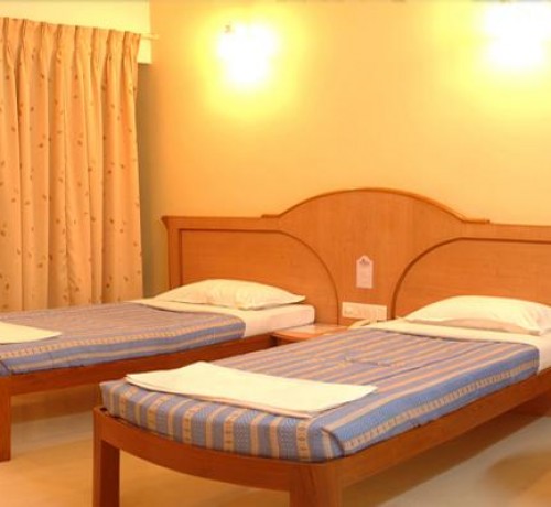 Hotel Woodland