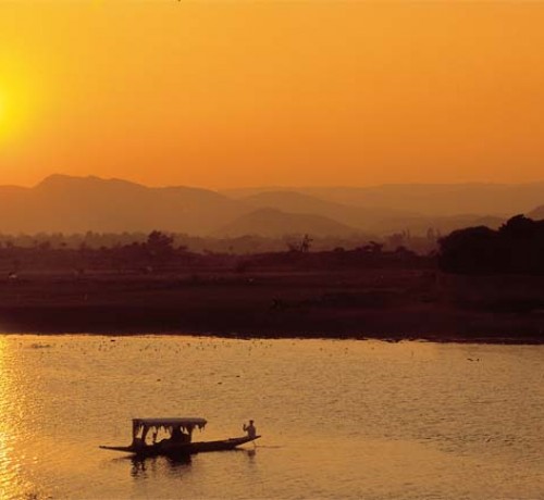 Sun set cruise on Lake Pichola Sun set cruise on Lake Pichola
