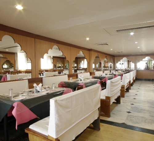 Dining facility