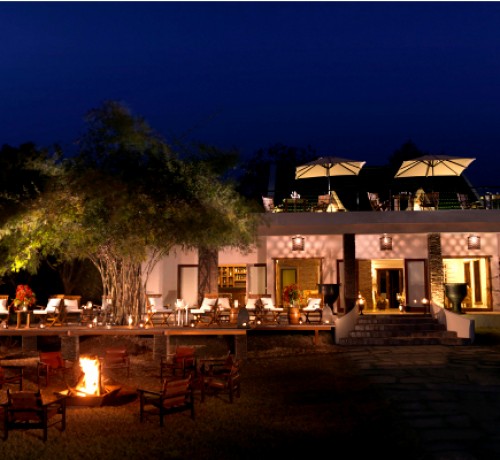 The serai lobby