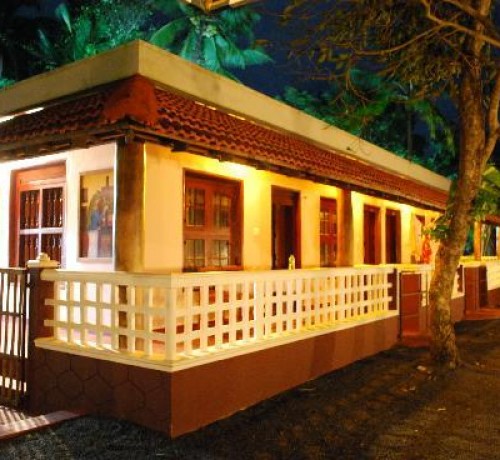 Beach-rooms-at-night Beach-rooms-at-night