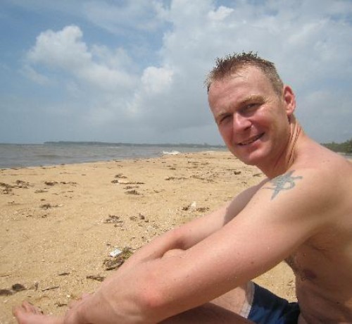 Gueast-at-beach Gueast-at-beach