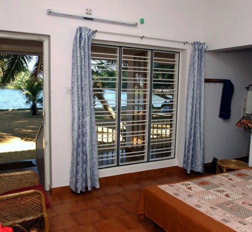 Room Room