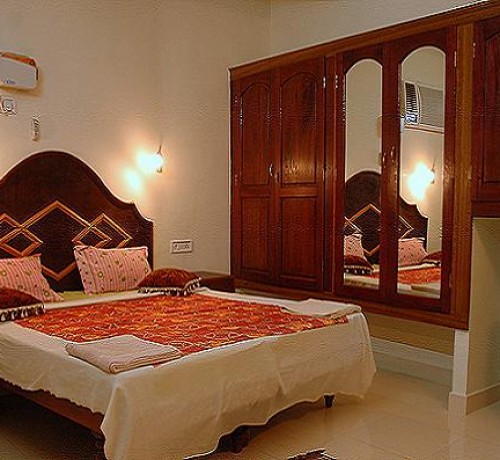 Room Room
