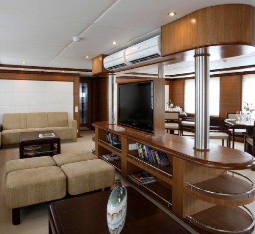Living Area Living Area