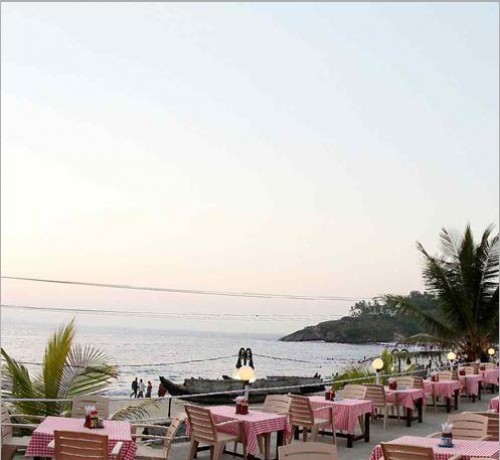 Dining by the Sea Dining by the Sea