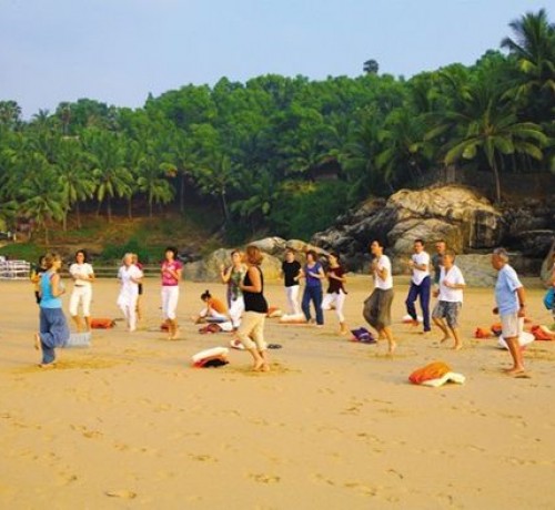 Guests enjoying by the Beach Guests enjoying by the Beach