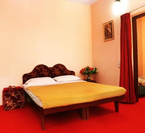 Guest Room Guest Room