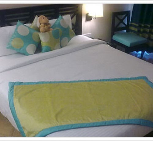 Deluxe Room - Bed Room