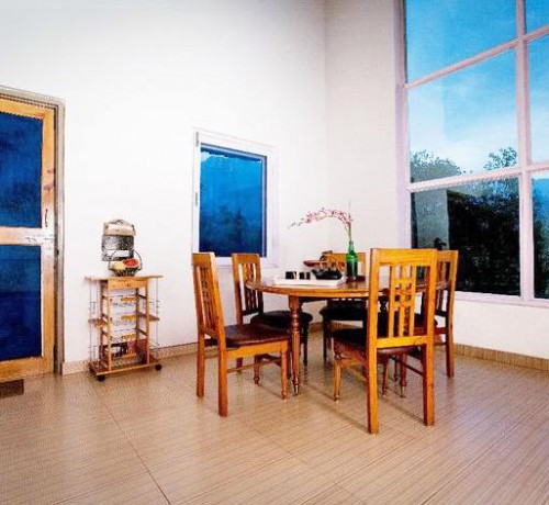 Dining area Dining area