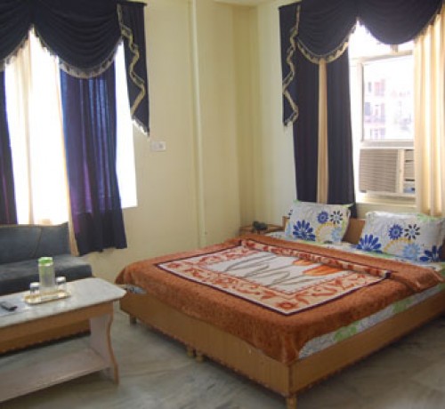 Super Deluxe Bedroom Super Deluxe Bedroom