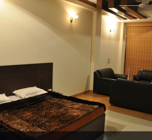 Studio Room
