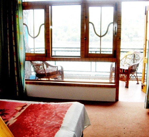 Comfortable Room Comfortable Room
