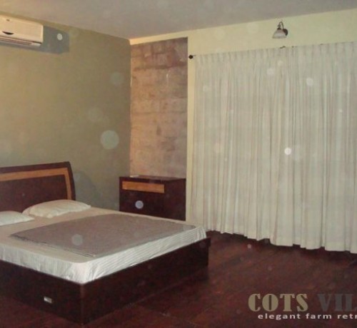 Dukes Cottage1