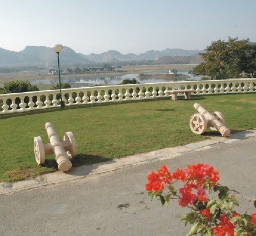 Front Lawn Front Lawn