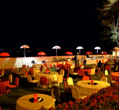 Rooftop Dining Rooftop Dining