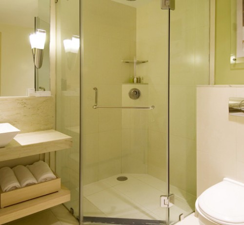 Suite Bathroom