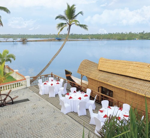 Dining by the lake Dining by the lake