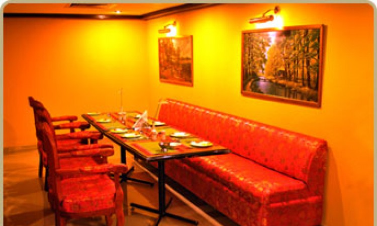 Dining Dining