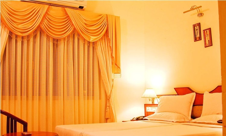 Soothing bedroom Soothing bedroom