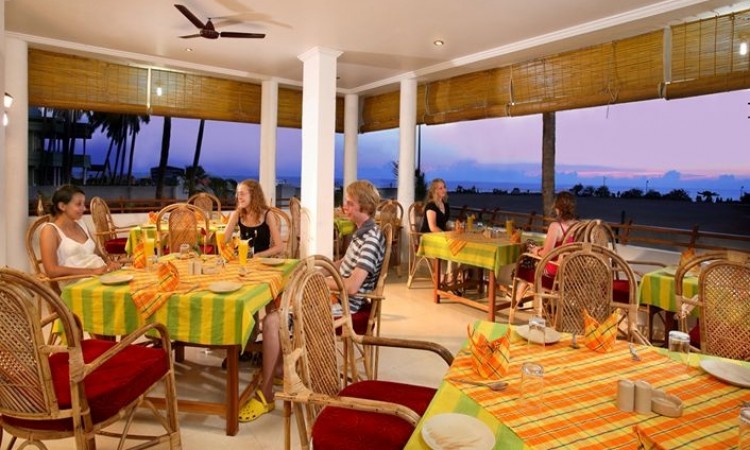 Restaurant with beach view Restaurant with beach view
