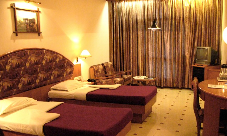 Luxury Guest Room Luxury Guest Room