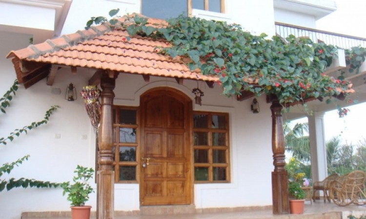 Exterior Exterior