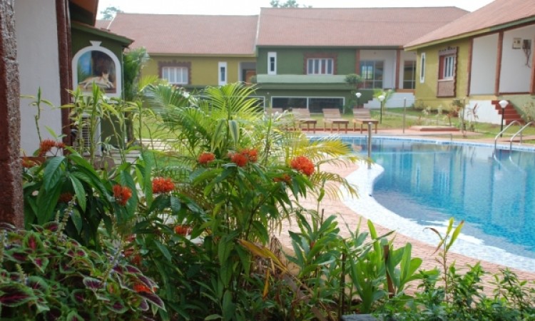 Swimming Pool Swimming Pool