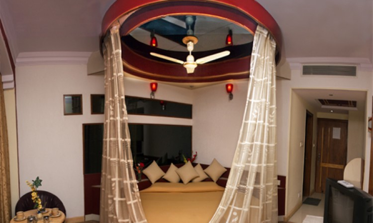 Honeymoon suite Honeymoon suite