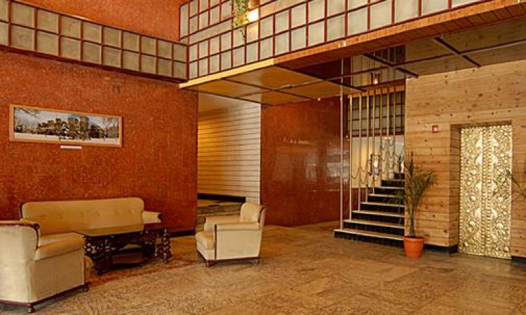 Lobby Lobby