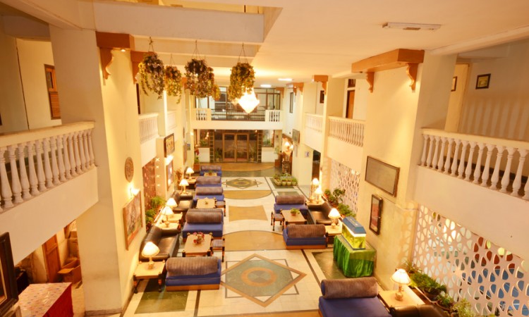 Lobby Lobby