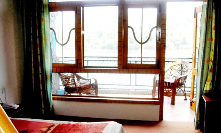 Comfortable Room Comfortable Room