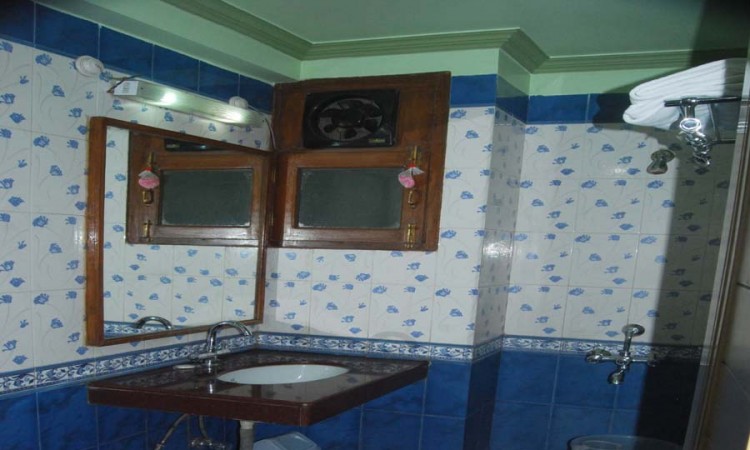 Restroom Restroom